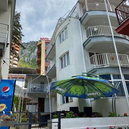Pensiunea Ambasador Băile Herculane Exterior photo